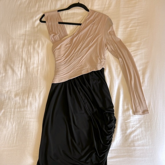 BLUSH & BLACK ONE SHOULDER DRESS - Picture 2 of 6
